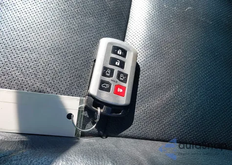 2017 Toyota Sienna Se Premium 8 Passenger из США, поврежденный, VIN 5TDXZ3DC4HS799333